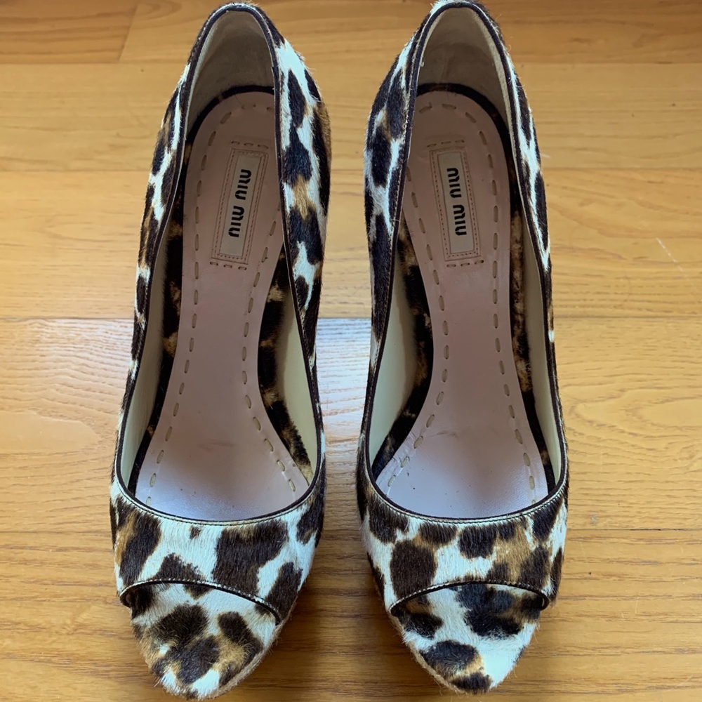 Miu Miu Leopard Print Peep-Toe Pumps Size 39 - image 1